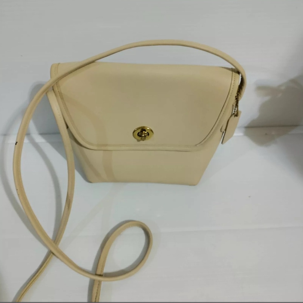 Vintage Coach Quincy Shoulder Bag